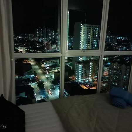 City Town 2-6 Pax Beautiful View Cozy Condo, Jelutong, Georgetown, Centre Heart Of Penang Island, Near Highway Komtar Gurney Bagian luar foto