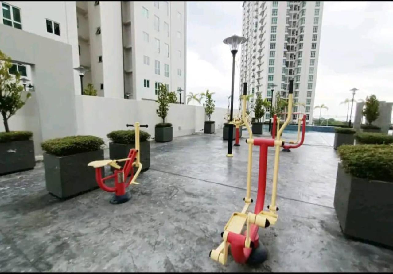 City Town 2-6 Pax Beautiful View Cozy Condo, Jelutong, Georgetown, Centre Heart Of Penang Island, Near Highway Komtar Gurney Bagian luar foto