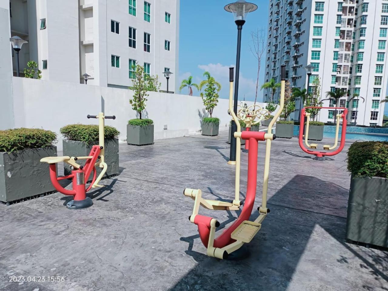City Town 2-6 Pax Beautiful View Cozy Condo, Jelutong, Georgetown, Centre Heart Of Penang Island, Near Highway Komtar Gurney Bagian luar foto
